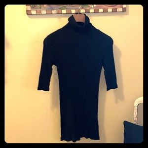 Chic Michael stars black ribbed turtleneck